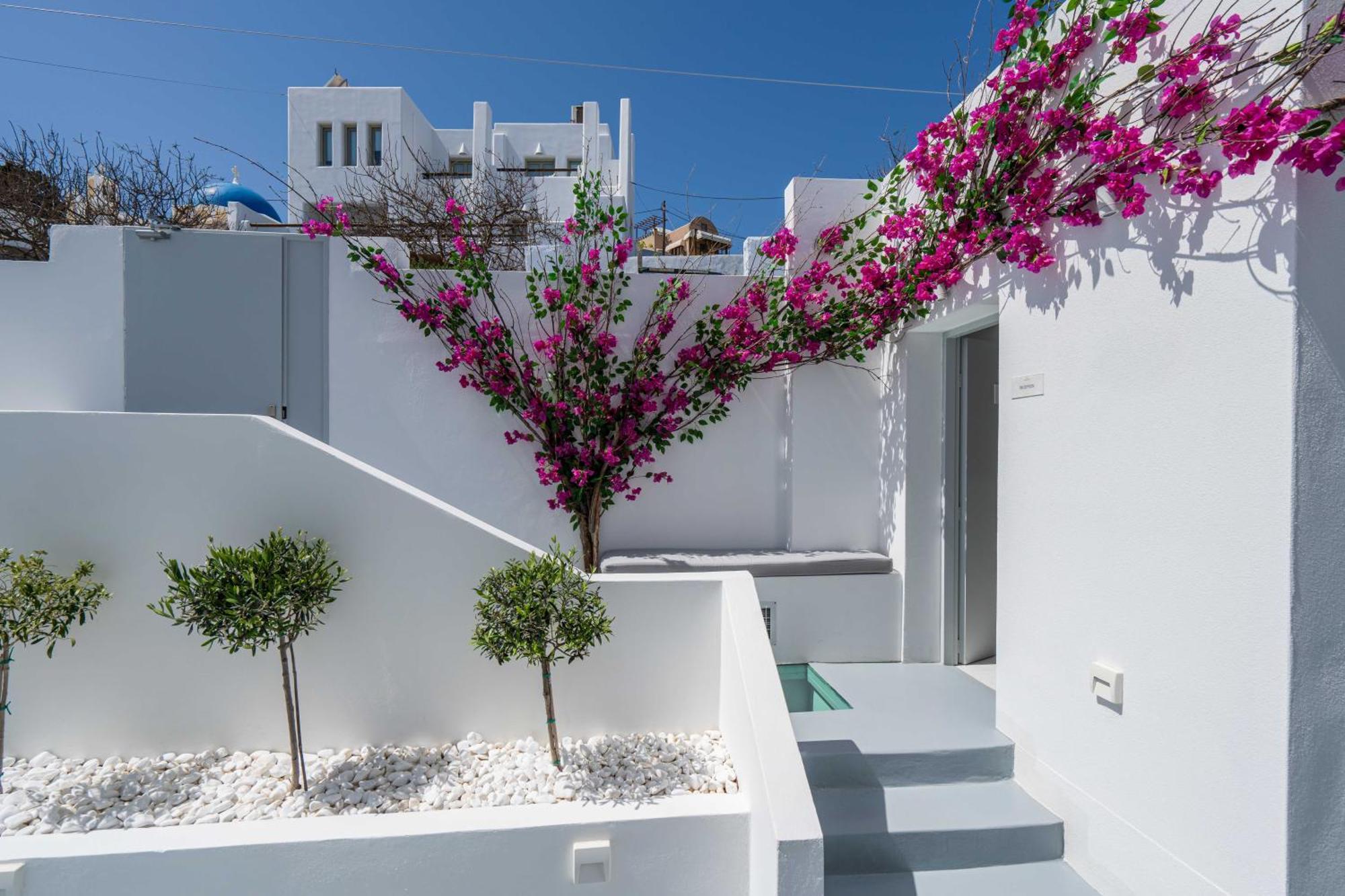 Cycladic Suites & Spa Fira  Exterior foto