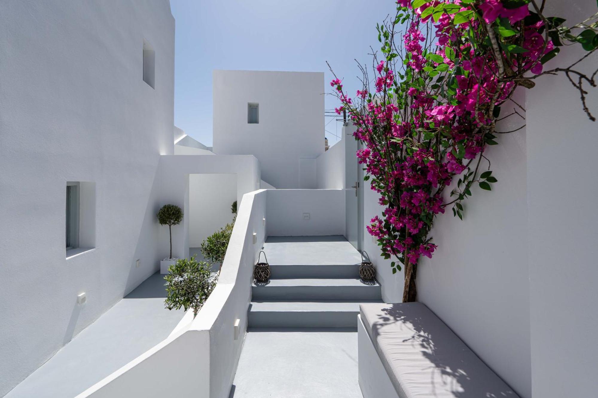 Cycladic Suites & Spa Fira  Exterior foto