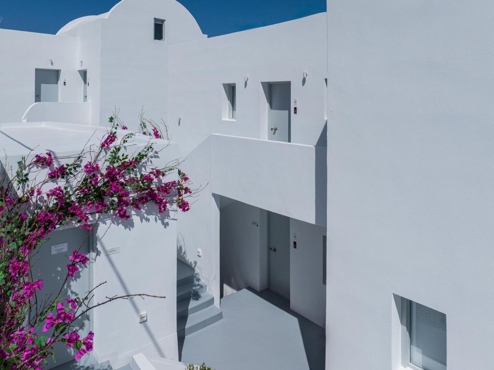 Cycladic Suites & Spa Fira  Exterior foto